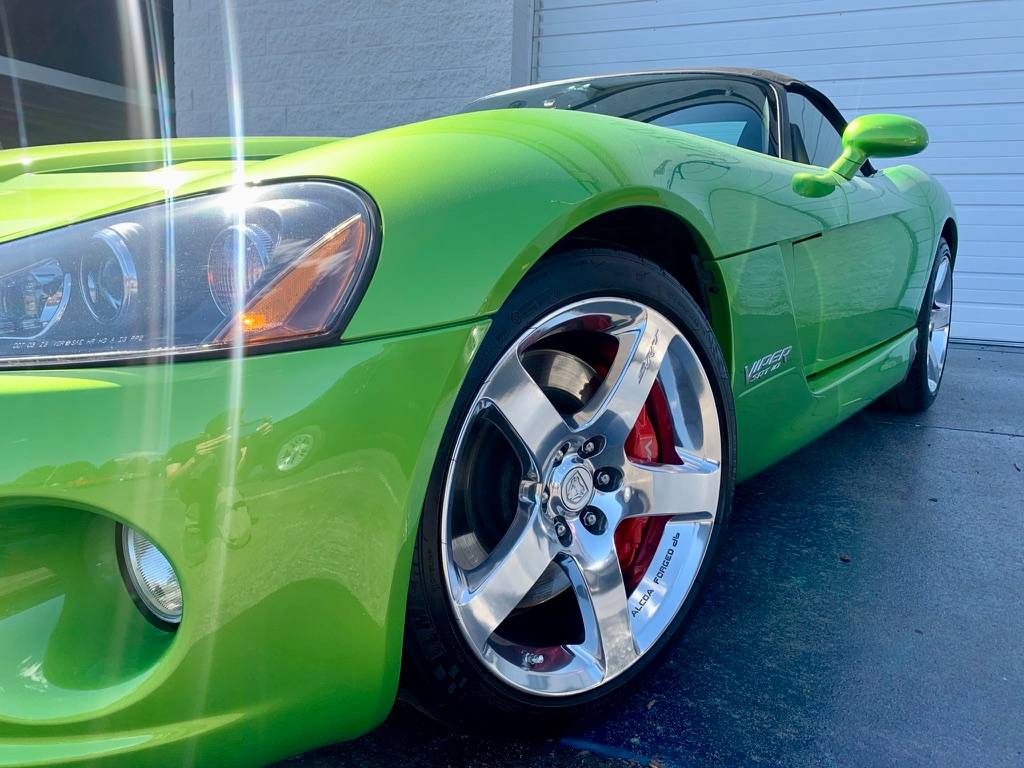 Premier Dodge Viper Auto Spa: detailing & ceramic coating