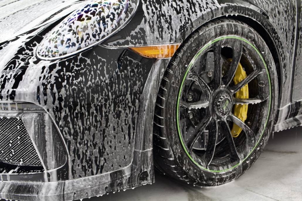 Porsche 911 GT3 auto spa work from Carisma Customs